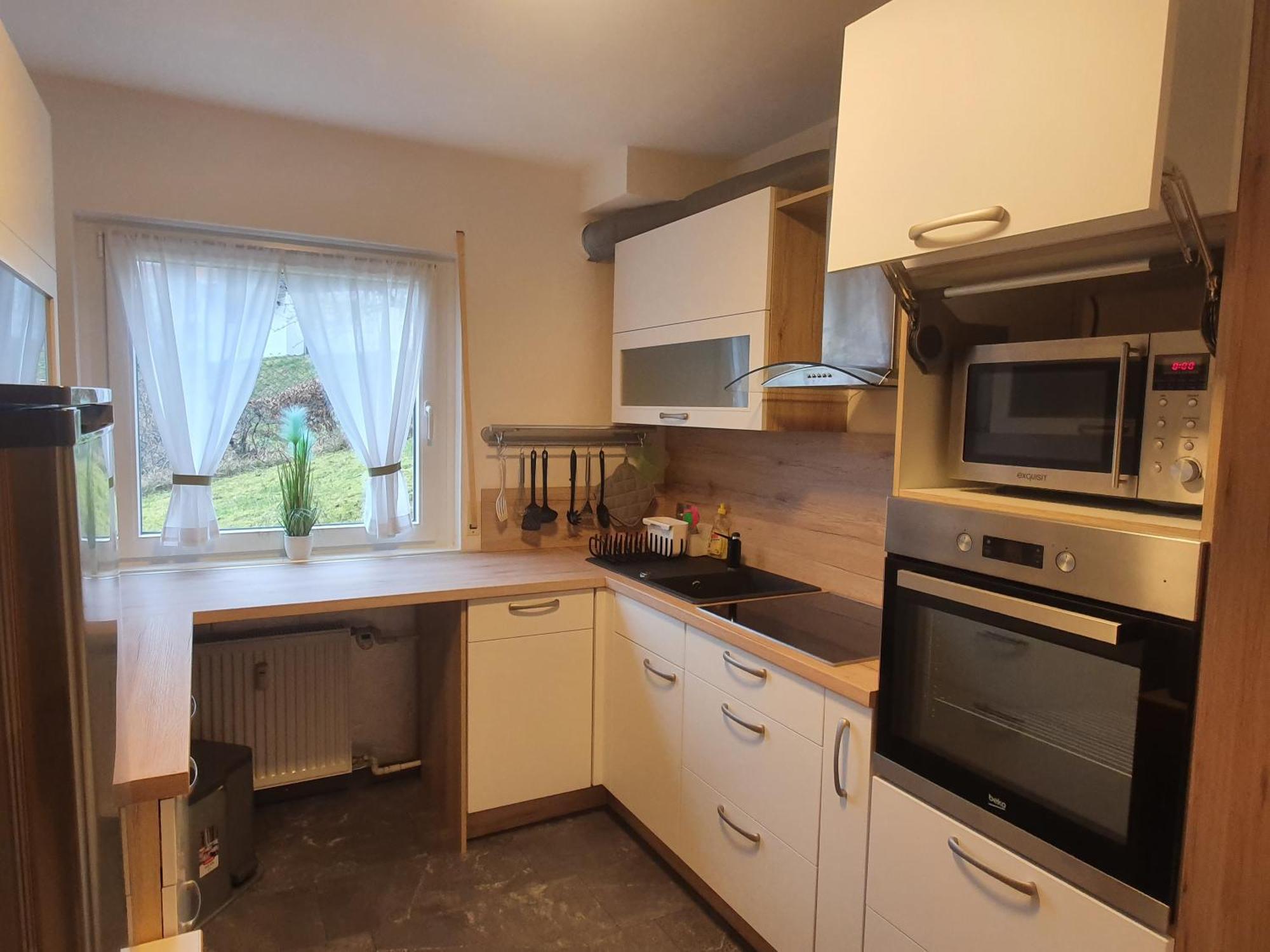 Schlossberg Ferienwohnung Waldeck  Rum bild