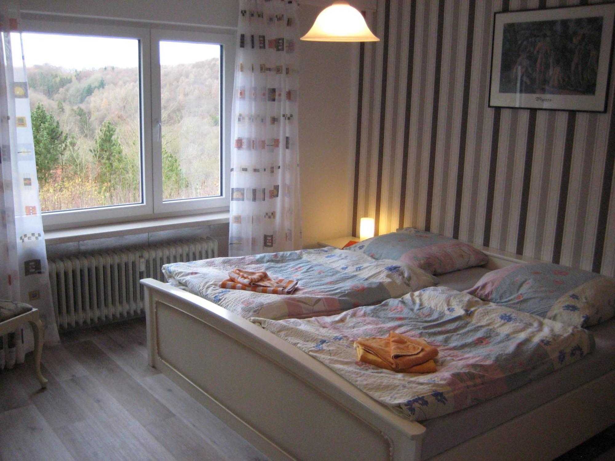 Schlossberg Ferienwohnung Waldeck  Rum bild